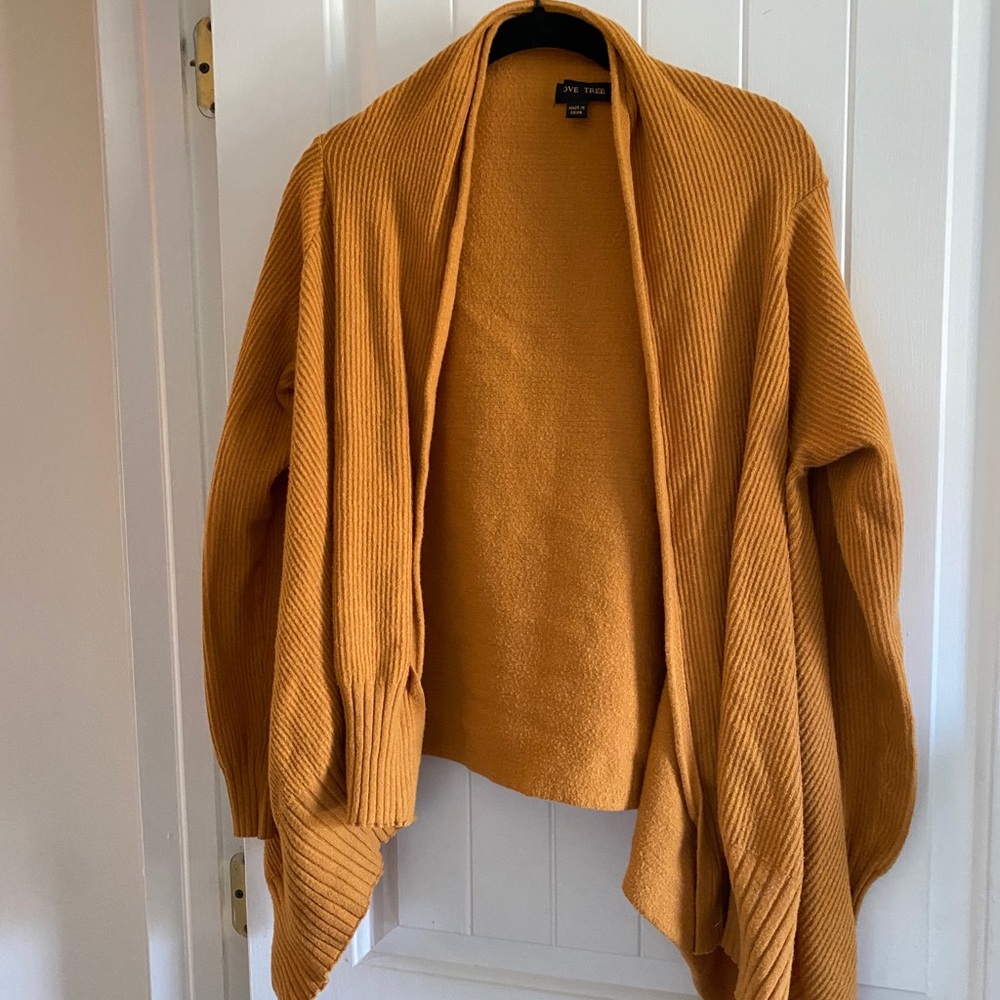 Love tree, large, mustard cardigan.